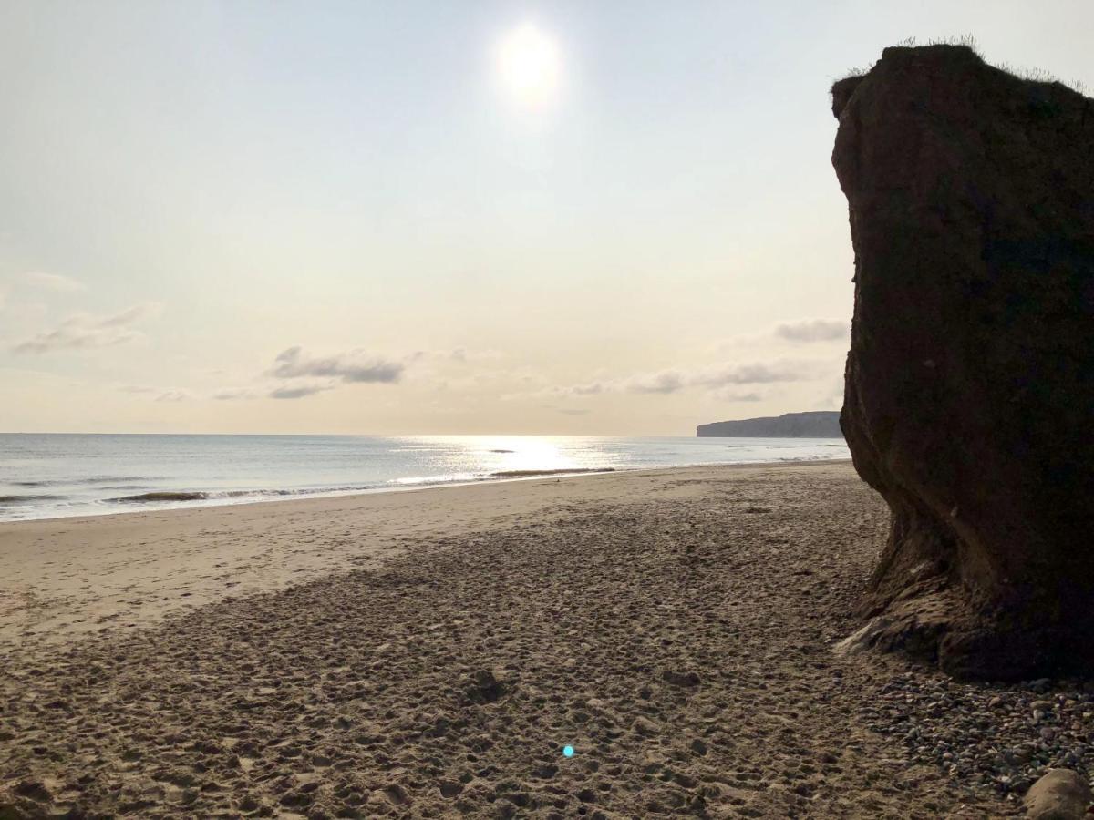 Echo Beach Файлі Екстер'єр фото